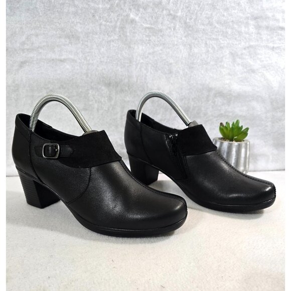 Clarks‎ Bendables Black Leather Ankle Buckle Boot Women's Size 9 Shoes - Picture 2 of 12